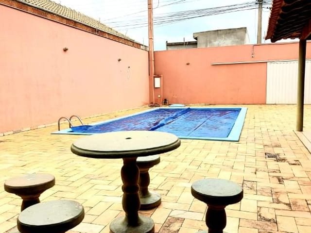 Casa com 250m² 1 quarto e 2 banheiros, à venda, no bairro Residencial Portal da Pérola em Birigüi
