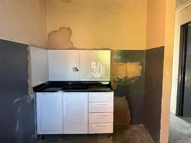 Casa 3 quartos e 1 banheiro, à venda ou para alugar, no bairro Núcleo Habitacional Antônio Faciolo em Pederneiras