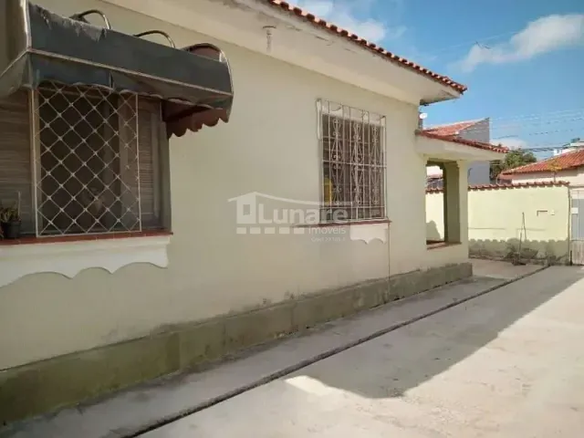 Casa com 355m² 3 quartos e 1 banheiro, à venda, no bairro Centro em Mogi das Cruzes