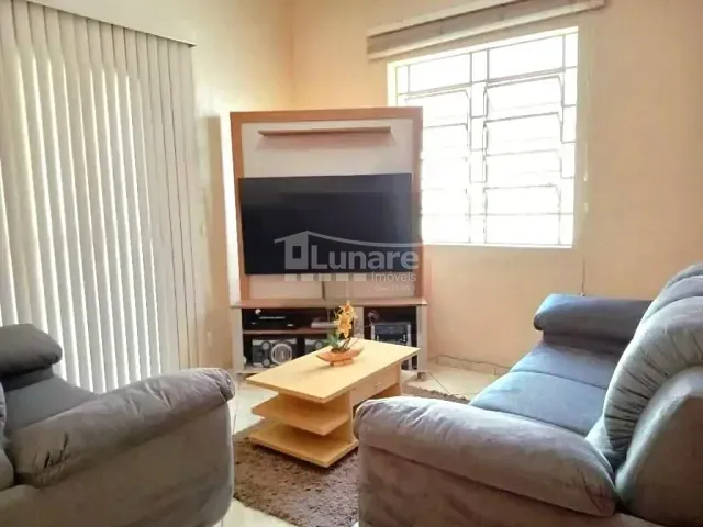 Casa com 355m² 3 quartos e 1 banheiro, à venda, no bairro Centro em Mogi das Cruzes