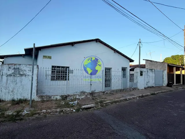 Casa 2 quartos e 1 banheiro, para alugar, no bairro Areão em Cuiabá