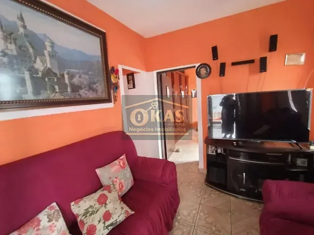 Casa com 307m² 3 quartos e 2 banheiros, à venda, no bairro Jardim Leymar em Suzano