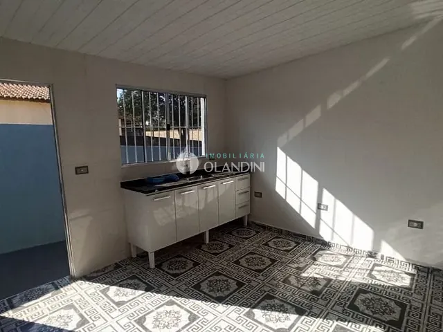 Casa com 300m² 1 quarto e 1 banheiro, para alugar, no bairro Jardim Amaro em Artur Nogueira