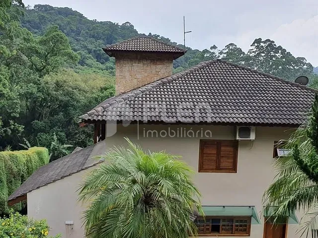 Casa com 1100m² 3 quartos e 6 banheiros, à venda, no bairro Roseira em Mairiporã