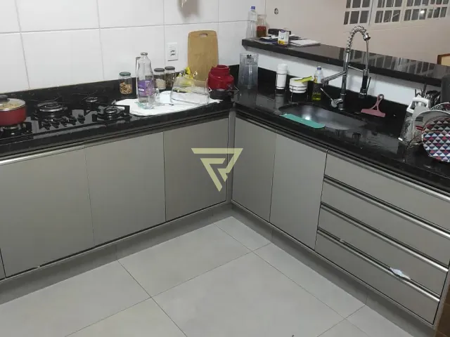 Casa com 364m² 3 quartos e 2 banheiros, à venda, no bairro Parque Residencial Cândido Portinari em Ribeirão Preto