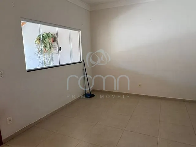 Casa 3 quartos e 3 banheiros, à venda, no bairro Residencial Regissol I em Mirassol