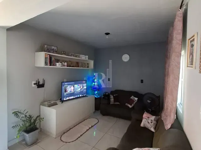 Casa 1 quarto e 1 banheiro, à venda, no bairro Praça em Tijucas