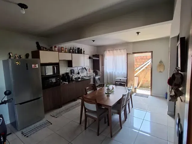 Casa 1 quarto e 1 banheiro, à venda, no bairro Praça em Tijucas