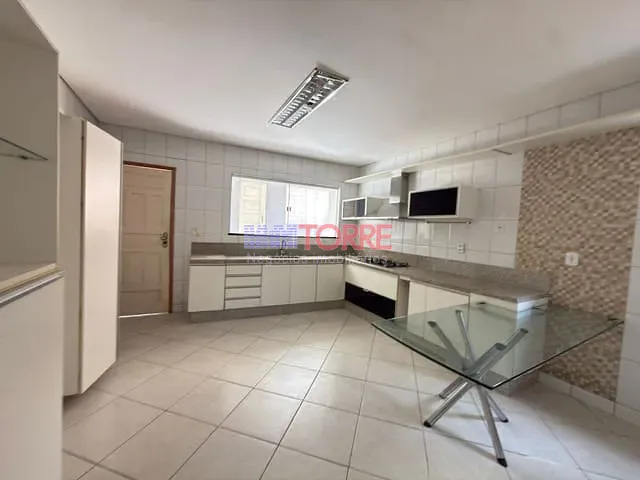 Casa 3 quartos e 4 banheiros, à venda ou para alugar, no bairro Jardim Vitória em Itabuna