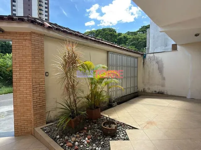 Casa 3 quartos e 4 banheiros, à venda ou para alugar, no bairro Jardim Vitória em Itabuna