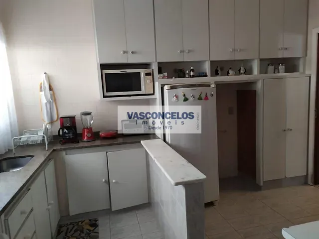 Casa com 360m² 4 quartos e 5 banheiros, à venda, no bairro Jardim das Colinas em São José dos Campos
