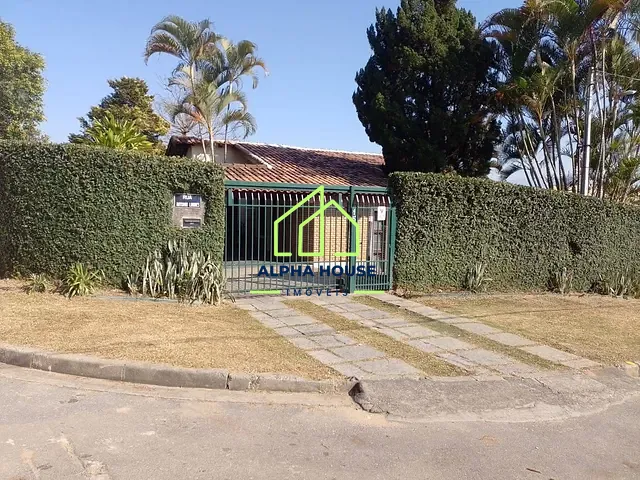 Casa com 894m² 5 quartos e 5 banheiros, à venda, no bairro Loteamento Residencial Andrade em Pindamonhangaba