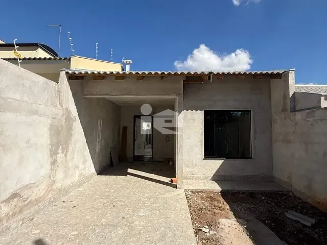 Casa com 150m² 3 quartos e 2 banheiros, à venda, no bairro Jardim Capricornio em Rolândia