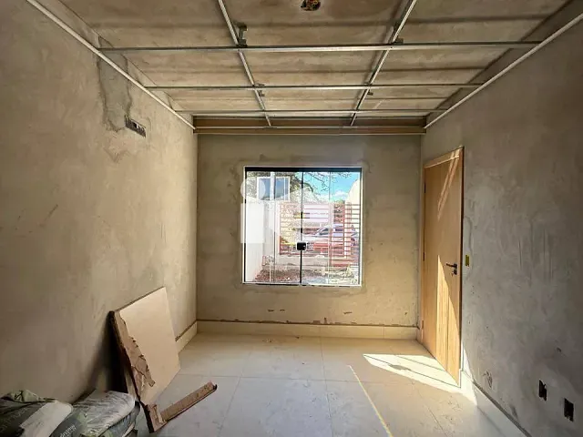 Casa com 150m² 3 quartos e 2 banheiros, à venda, no bairro Jardim Capricornio em Rolândia