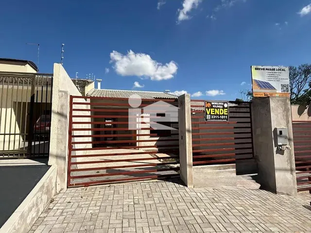 Casa com 150m² 3 quartos e 2 banheiros, à venda, no bairro Jardim Capricornio em Rolândia