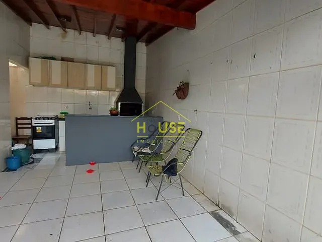 Casa com 145m² 2 quartos e 1 banheiro, à venda, no bairro Park Residencial Colinas em Votuporanga