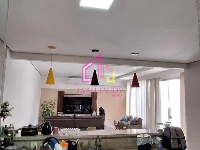 Casa com 170m² 3 quartos e 2 banheiros, à venda, no bairro Recanto dos Pássaros em Cuiabá