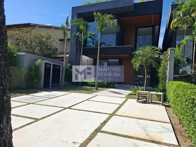 Casa 4 quartos e 8 banheiros, à venda, no bairro Barra da Tijuca em Rio de Janeiro