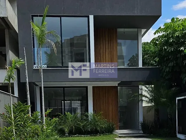 Casa 4 quartos e 8 banheiros, à venda, no bairro Barra da Tijuca em Rio de Janeiro