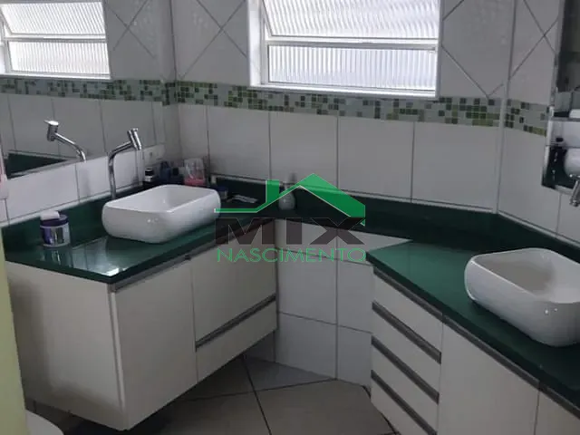 Sobrado com 240m² 3 quartos e 3 banheiros, à venda, no bairro Taboão em São Bernardo do Campo