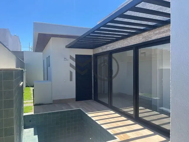 Casa com 300m² 3 quartos e 4 banheiros, à venda, no bairro Condomínio Belvedere em Cuiabá
