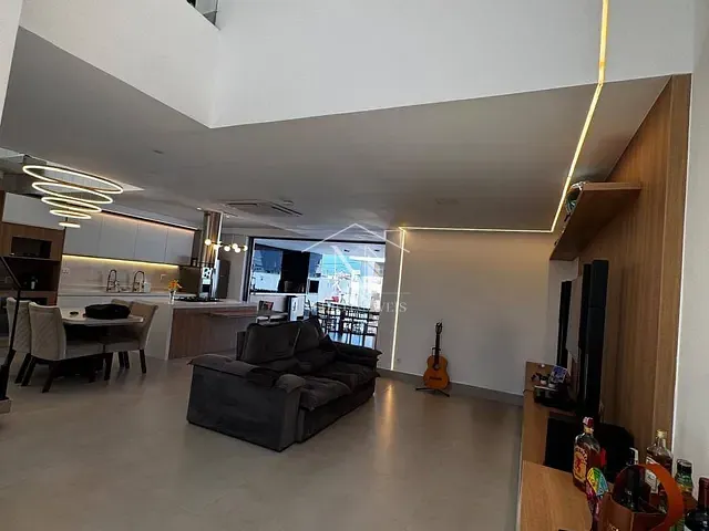 Casa com 366m² 3 quartos e 2 banheiros, à venda, no bairro Inoã (Inoã) em Rodovia Ernani do Amaral Peixoto