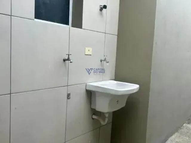 Casa com 65m² 2 quartos e 2 banheiros, para alugar, no bairro Jardim Limoeiro em São José dos Campos