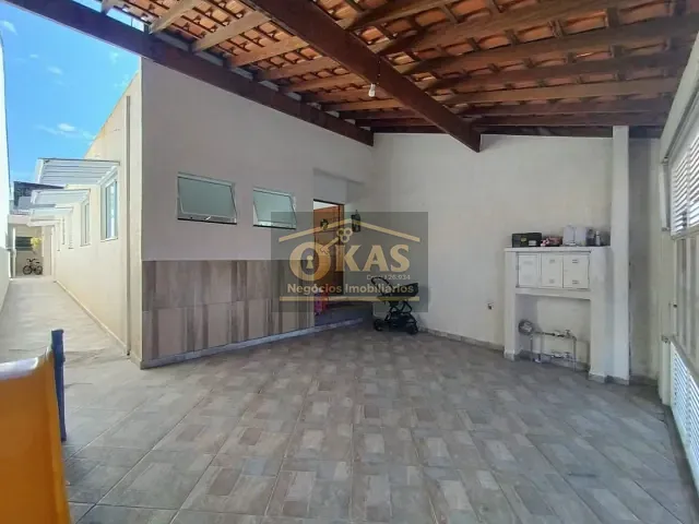 Casa com 300m² 4 quartos e 3 banheiros, à venda, no bairro Vila Urupês em Suzano