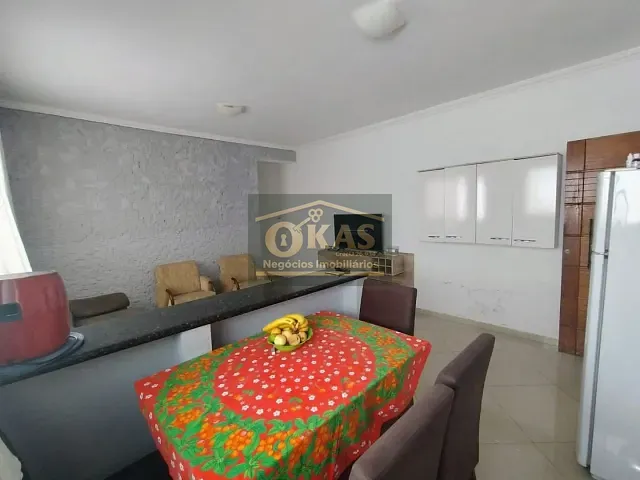 Casa com 300m² 4 quartos e 3 banheiros, à venda, no bairro Vila Urupês em Suzano