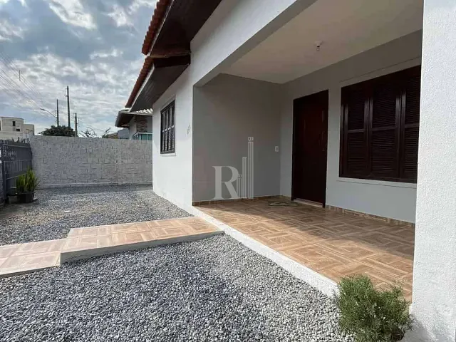 Casa com 300m² 4 quartos e 4 banheiros, à venda, no bairro Jardim Dourado em Porto Belo