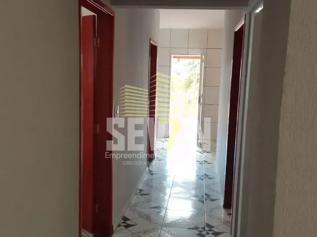 Casa com 300m² 3 quartos e 2 banheiros, à venda, no bairro Jardim Terra Branca em Bauru