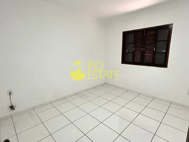 Casa com 264m² 3 quartos e 1 banheiro, à venda, no bairro Santo Ago em Volta Redonda