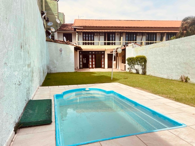 Casa com 290m² 3 quartos e 3 banheiros, à venda, no bairro Ogiva em Cabo Frio
