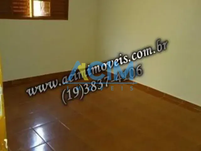 Casa com 300m² 3 quartos e 1 banheiro, à venda, no bairro Cruzeiro do Sul em Jaguariúna
