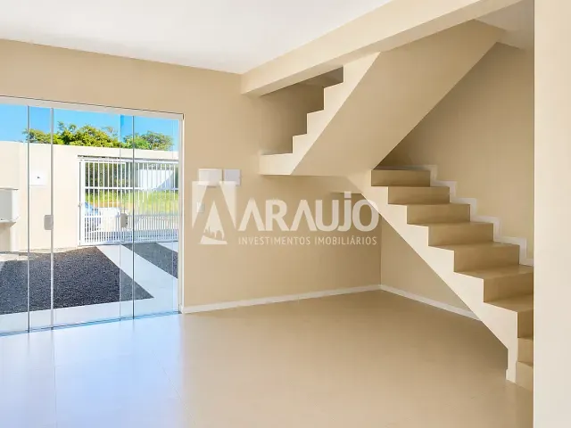 Casa com 100m² 2 quartos e 2 banheiros, à venda, no bairro Rio do Meio em Itajaí