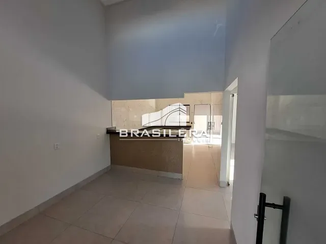 Casa 2 quartos e 2 banheiros, à venda, no bairro Vila Mariana em Aparecida de Goiânia