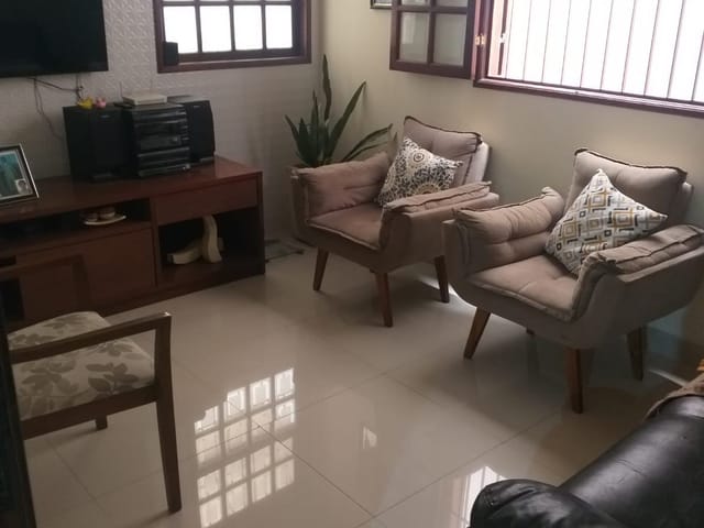 Casa 4 quartos e 3 banheiros, à venda, no bairro Alphaville em Campos dos Goytacazes