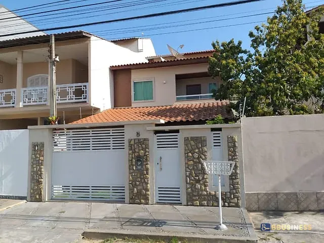 Casa 4 quartos e 3 banheiros, à venda, no bairro Alphaville em Campos dos Goytacazes