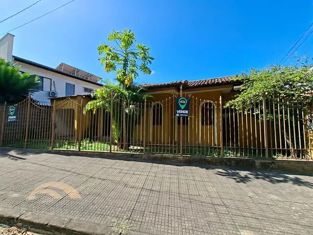 Casa 4 quartos e 3 banheiros, à venda, no bairro Cariru em Ipatinga