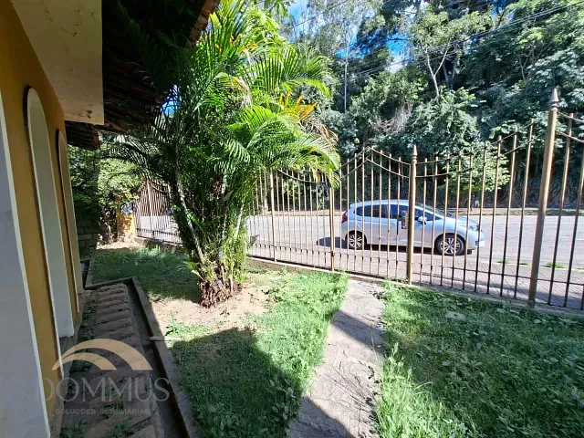 Casa 4 quartos e 3 banheiros, à venda, no bairro Cariru em Ipatinga