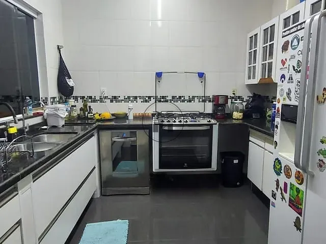 Casa com 346m² 2 quartos e 3 banheiros, à venda, no bairro Belvedere Club dos 500 em Guaratinguetá