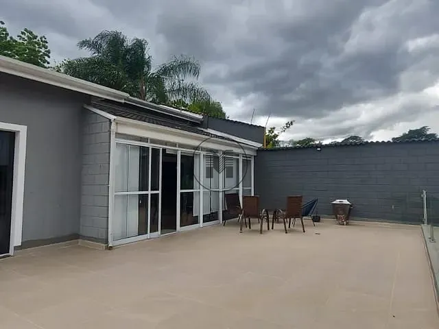Casa com 346m² 2 quartos e 3 banheiros, à venda, no bairro Belvedere Club dos 500 em Guaratinguetá