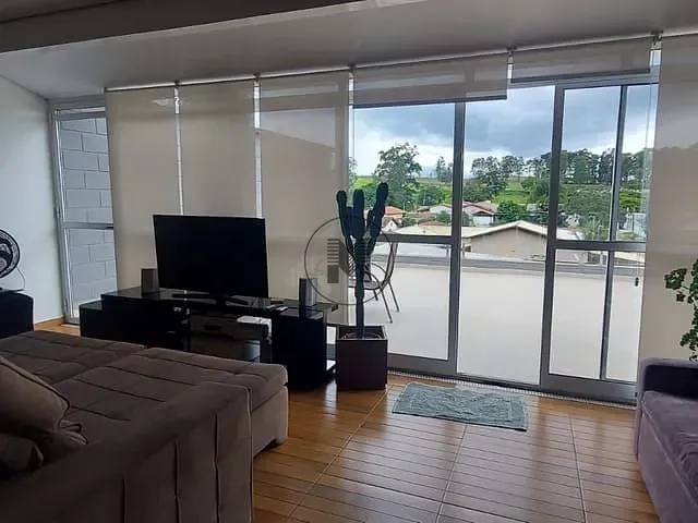 Casa com 346m² 2 quartos e 3 banheiros, à venda, no bairro Belvedere Club dos 500 em Guaratinguetá