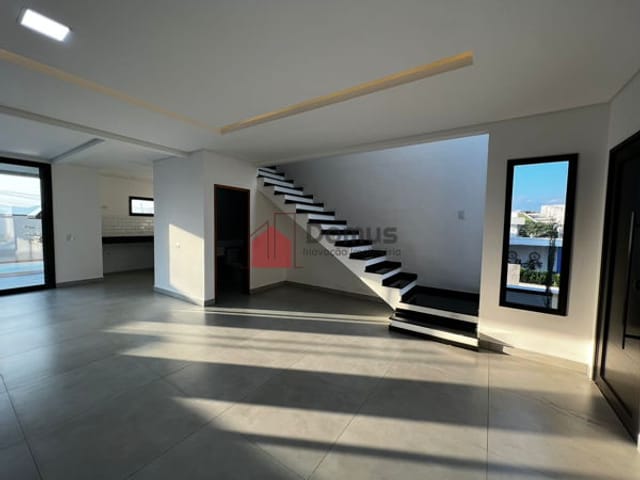 Casa com 150m², à venda, no bairro Morada dos Nobres em Taubaté