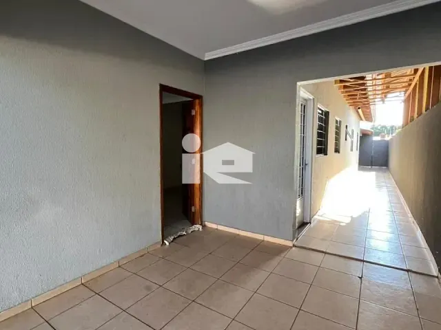 Casa com 150m² 3 quartos e 1 banheiro, à venda, no bairro Cidade Verde em Rolândia