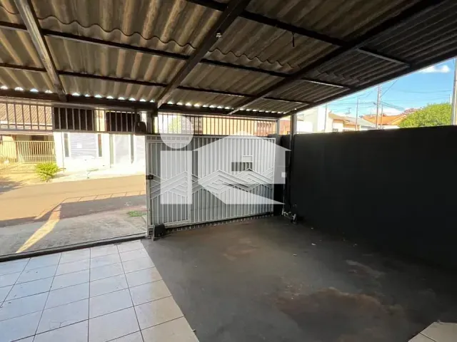 Casa com 150m² 3 quartos e 1 banheiro, à venda, no bairro Cidade Verde em Rolândia