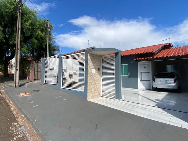 Foto do Casa - Linda casa com piscina à venda no Jardim Nobre em Rolândia! Aceita financiamento, venha conferir! | Imobiliária Casa Grande - Rolândia