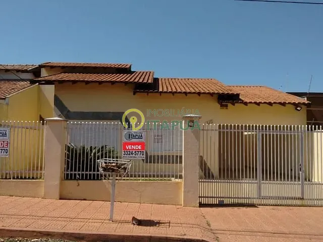 Casa com 360m² 3 quartos e 2 banheiros, à venda, no bairro Coliseu em Londrina