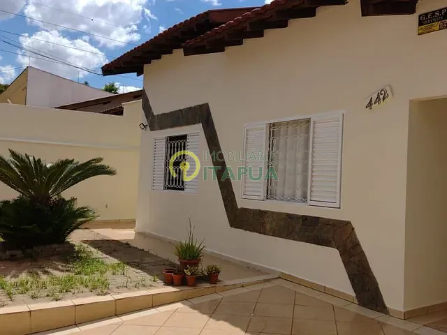 Casa com 360m² 3 quartos e 2 banheiros, à venda, no bairro Coliseu em Londrina