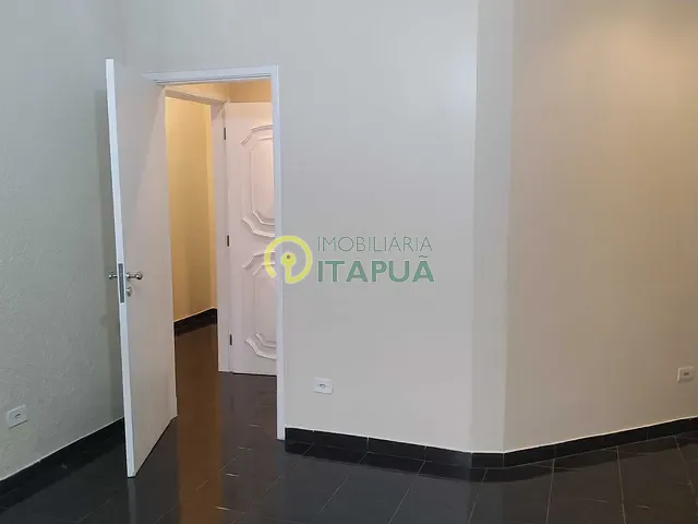 Casa com 360m² 3 quartos e 2 banheiros, à venda, no bairro Coliseu em Londrina